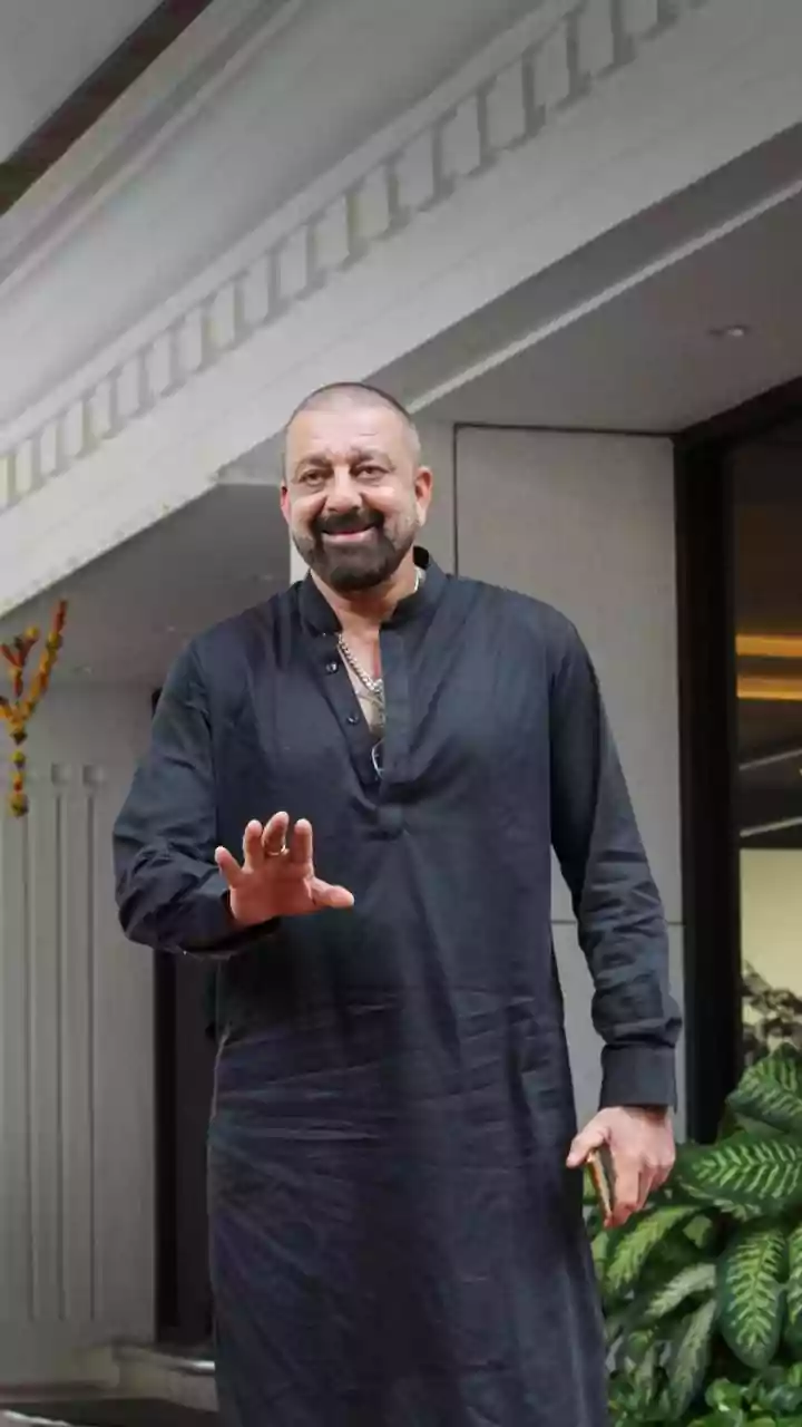 VIDEO: Sanjay Dutt Seeks Blessings At Pashupatinath Temple In Nepal Amid Tight Security As The Raja Saab Releases