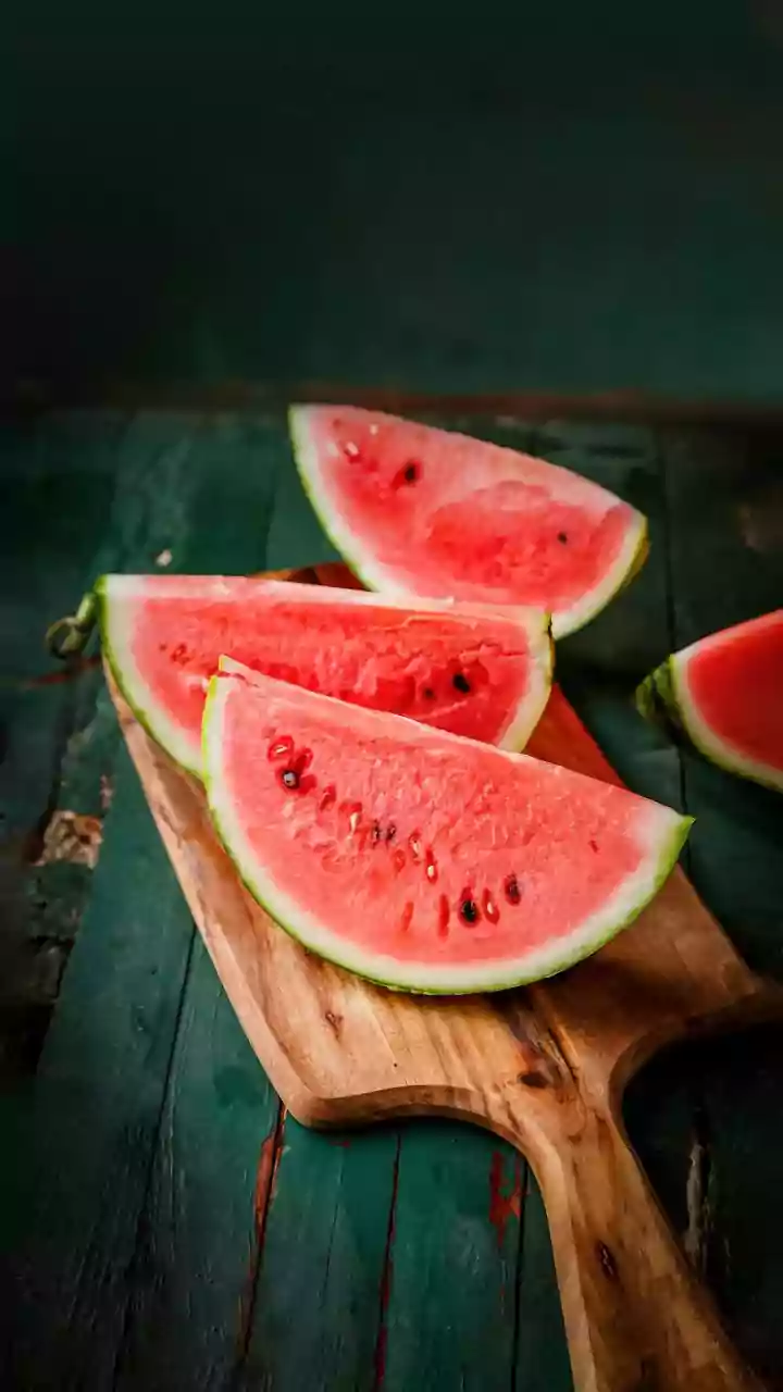 Watermelon Wisdom: 5 Crucial Checks Before You Buy This Summer Fruit