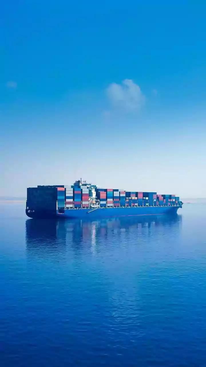 Trump imposes 25% tariff on countries 'doing business' with Iran