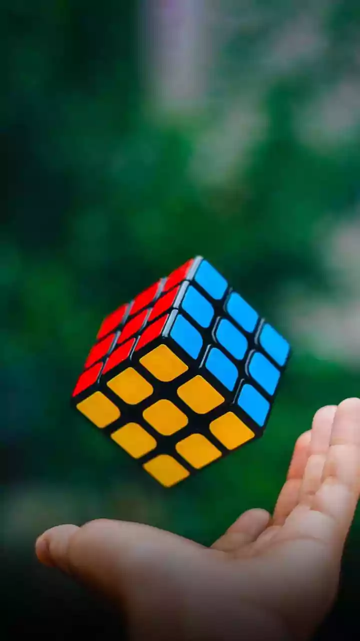 10 Early Dementia Signs: Spotting Changes Early