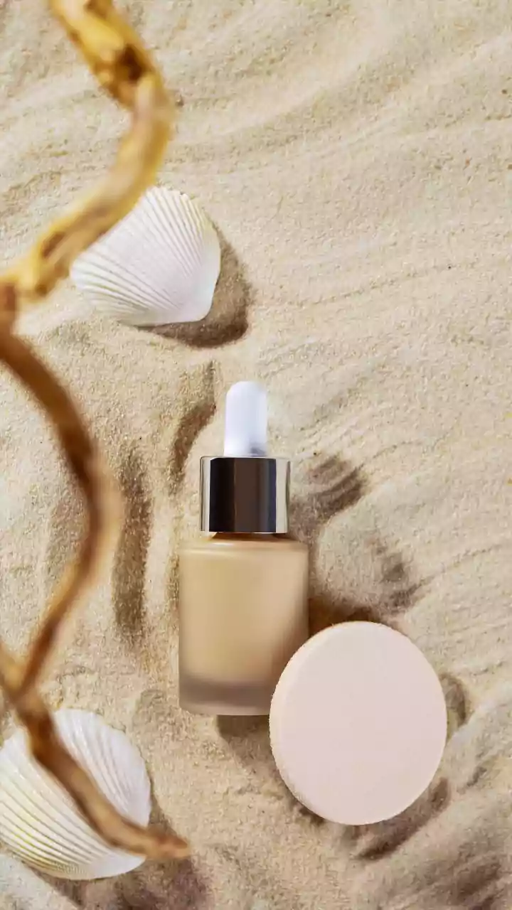 Hourglass Illusion Luminous Glow Foundation: A Radiant Finish and Flawless Coverage