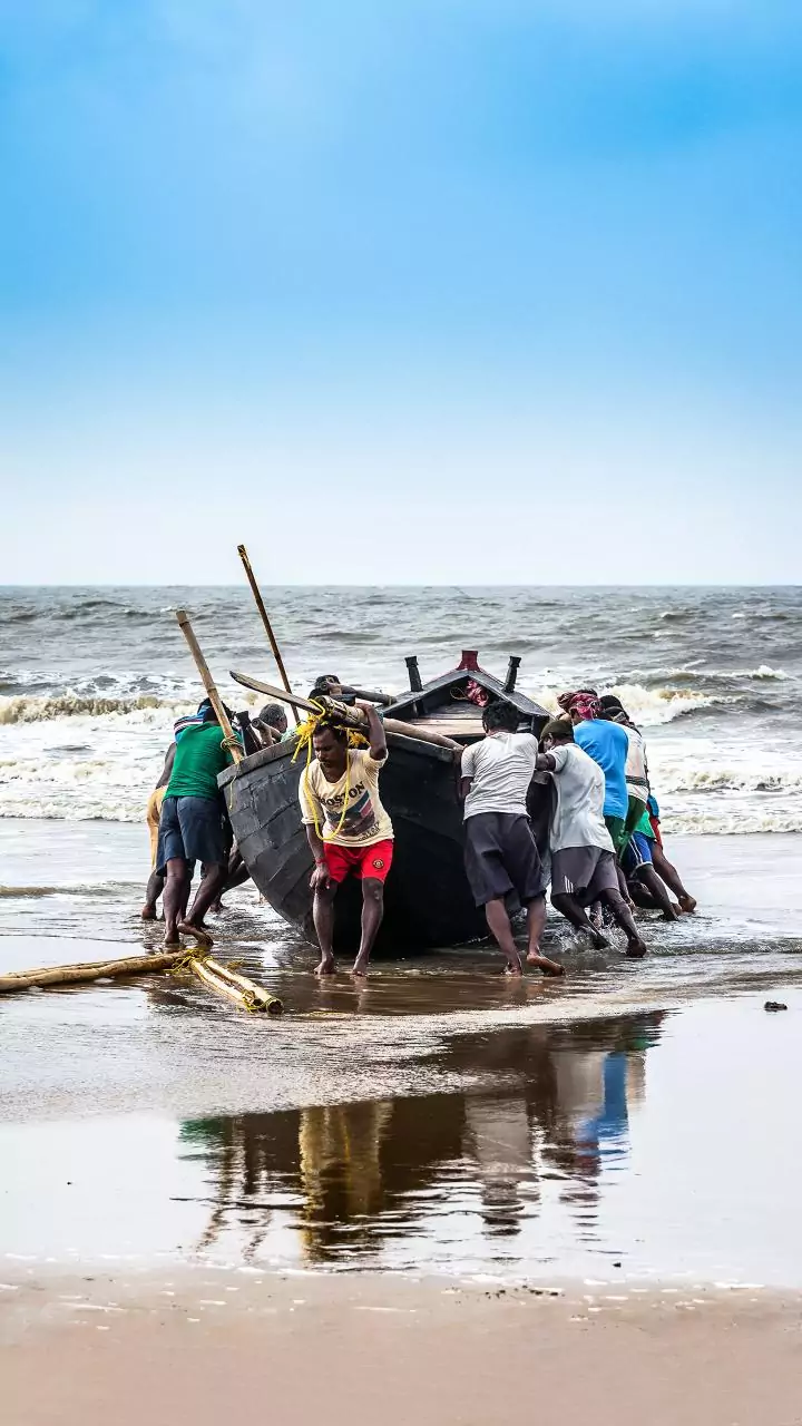 Andhra CM urges Centre to secure release of nine fishermen from Bangladesh