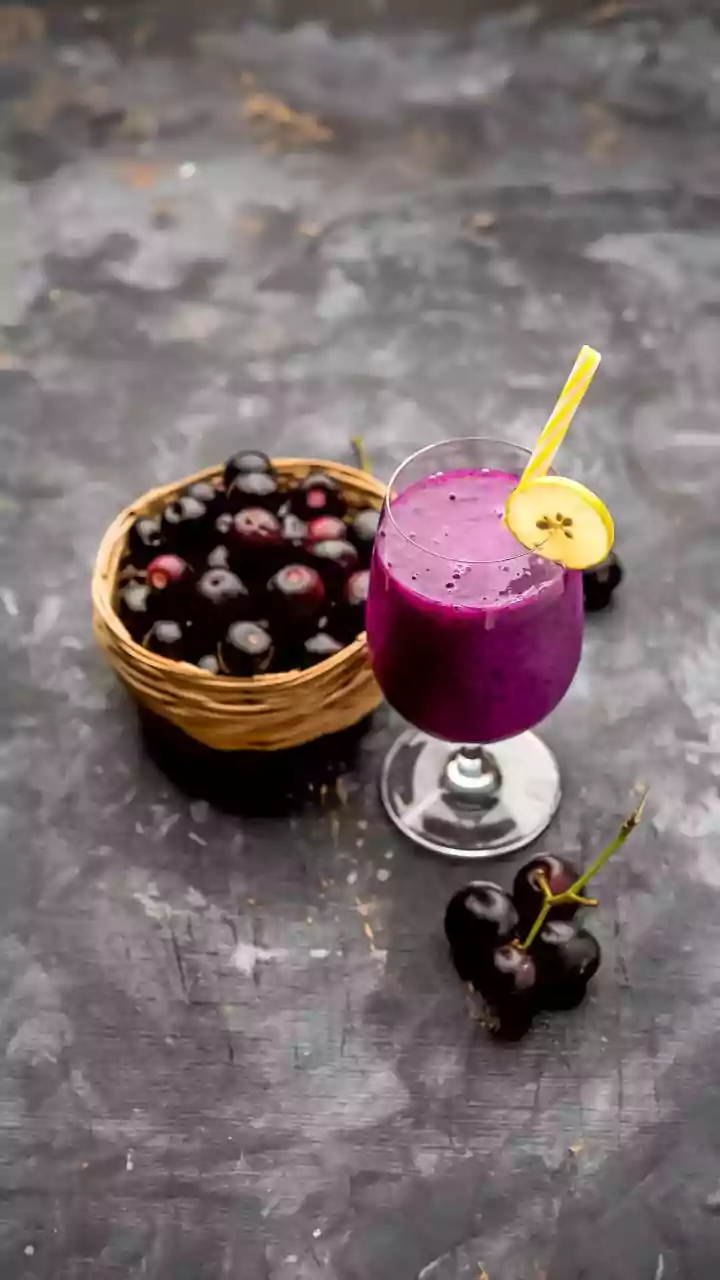 Try This Viral Purple Jamun Smoothie Hack This Summer Season