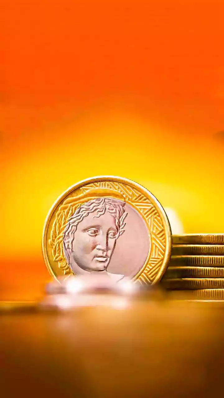 'Rich Dad Poor Dad' author predicts silver price will hit $107