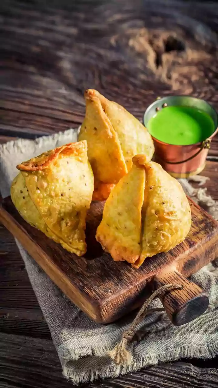 Too Much Water Shortens Freshness and Weakens Green Chutney