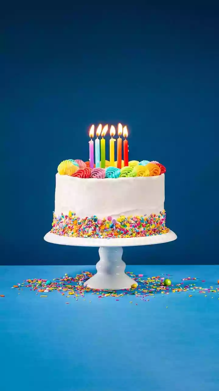 Pó para decoração de bolos causa internação de bebê e mãe faz alerta