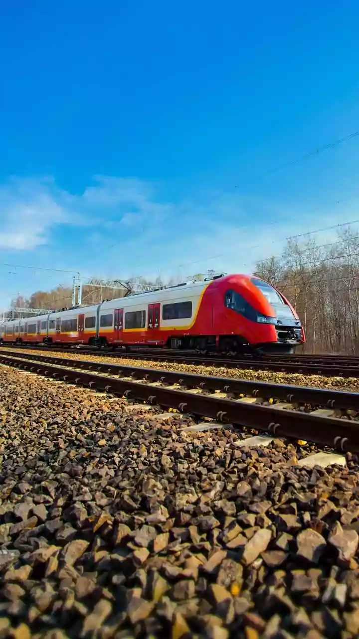 Flight disruptions: S Rly announces special trains to clear rush