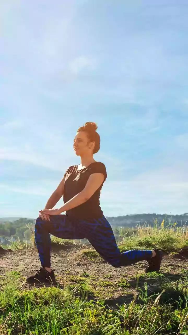 How Simple Home Mobility Routines Help Relieve Hip Stiffness And Improve Posture Fast Today
