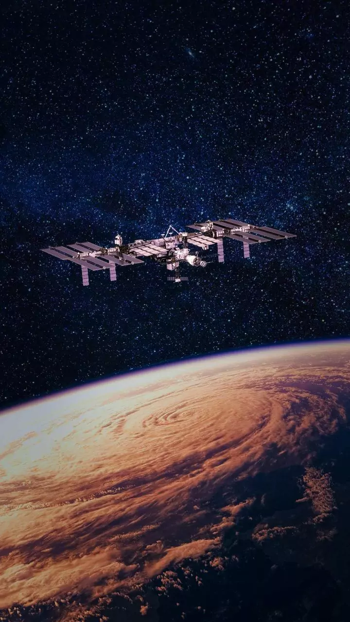 Private space stations conduct low gravity research using innovative inflatable habitat modules