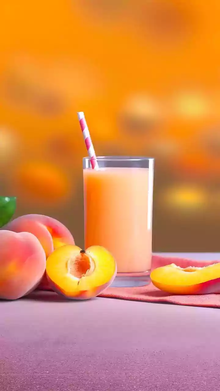 Peach Perfection: Crafting a Zesty & Refreshing Peach Lemonade for Summer