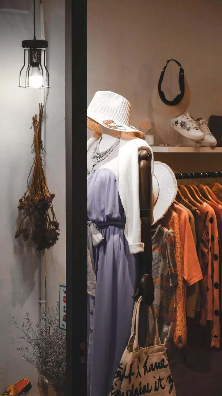 Fashion's Everlasting Allure: Trends & Timeless Styles