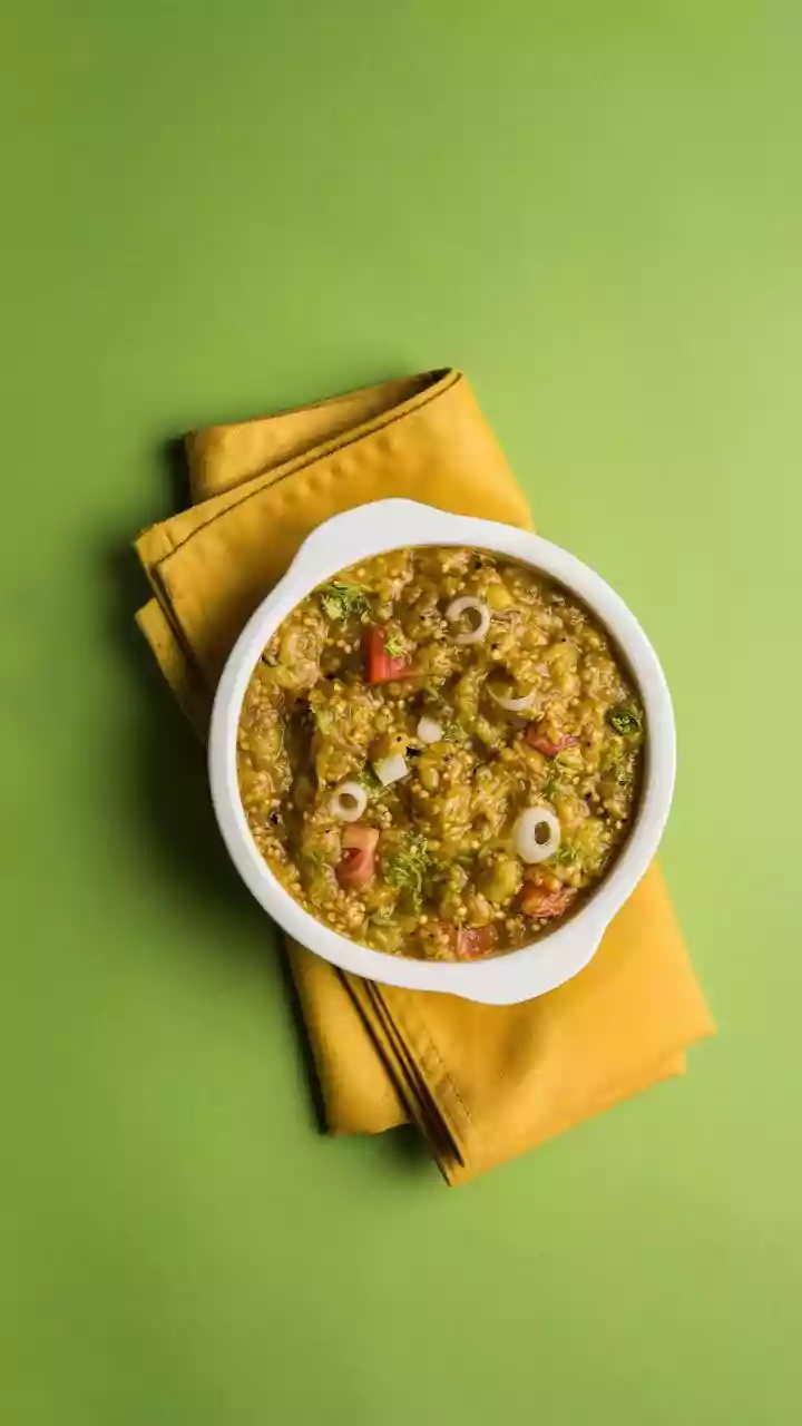 9 Gujarati Delights: Flavorful Dishes to Savor!