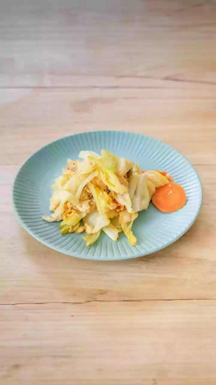 Effortless Sautéed Cabbage: A 15-Minute Culinary Delight for Any Meal