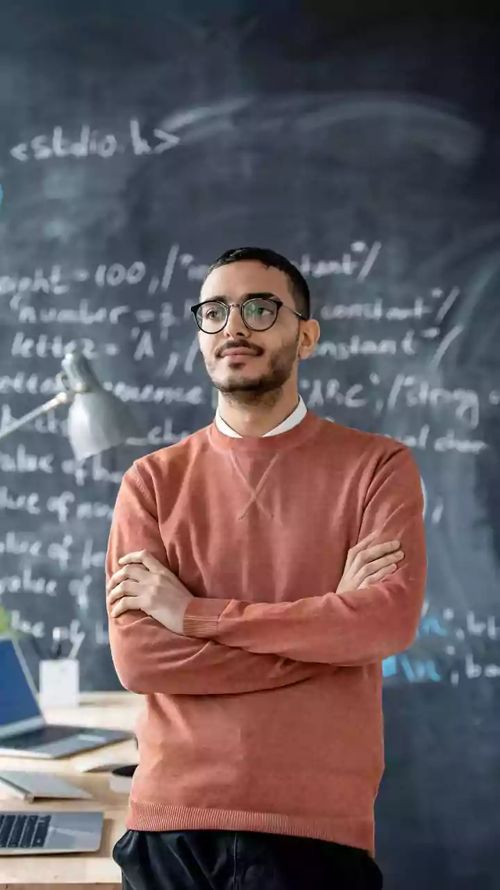 Top 5 Polytechnic Courses After Class 10th: Engineering Paths!