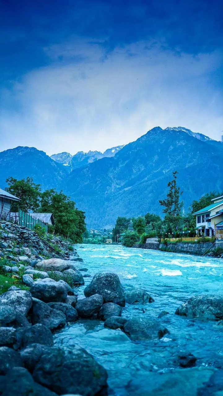 Congress calls for J-K flood relief package.
