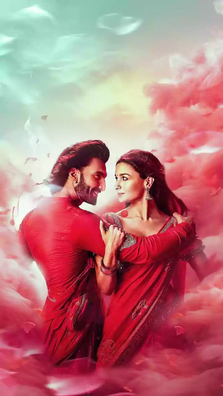 Alia Bhatt Calls Ranveer Singh's Dhurandhar 'Voice Of Today's India': Brought High Tide Back To Theatres