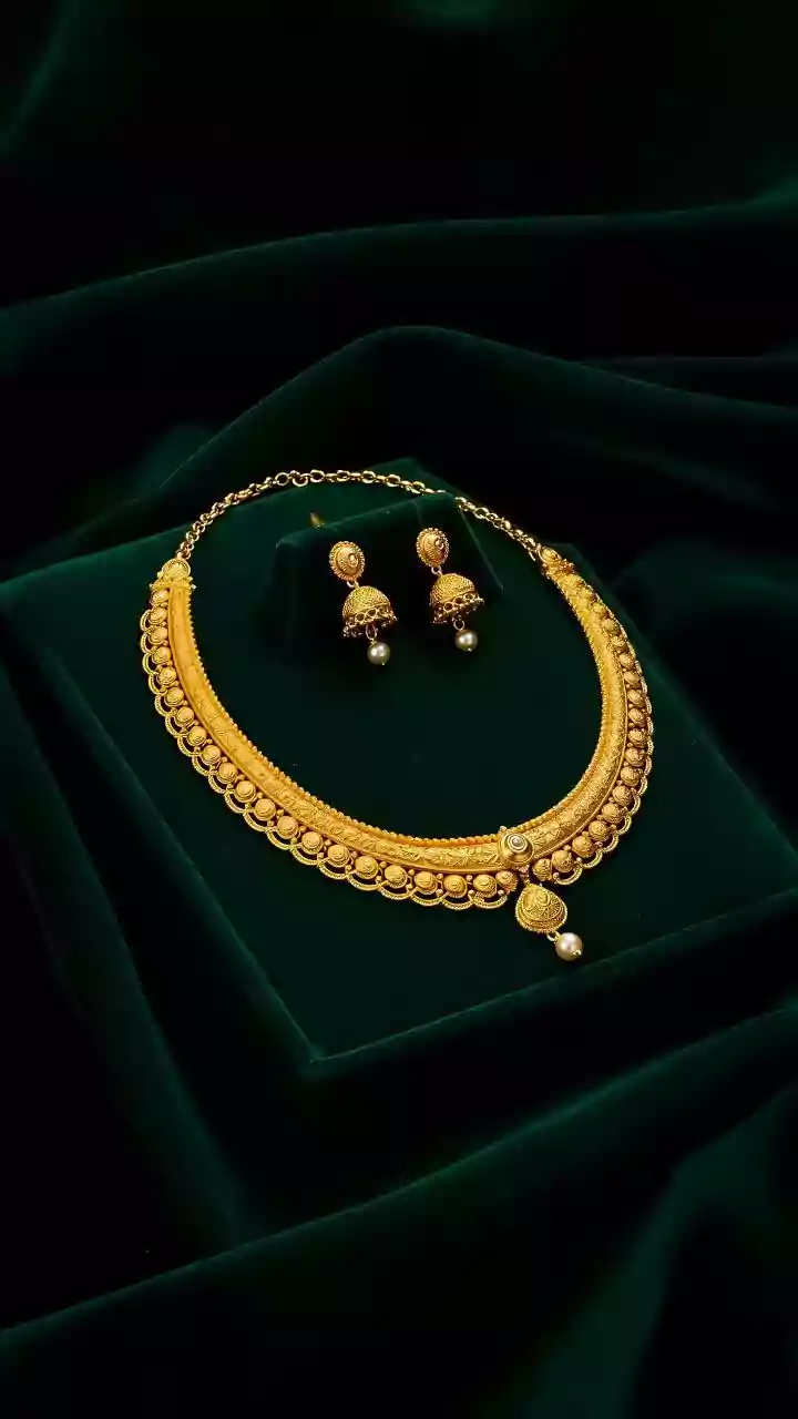 Rat steals Rs 10 lakh jewellery from Karnataka shop, hides it in his burrow