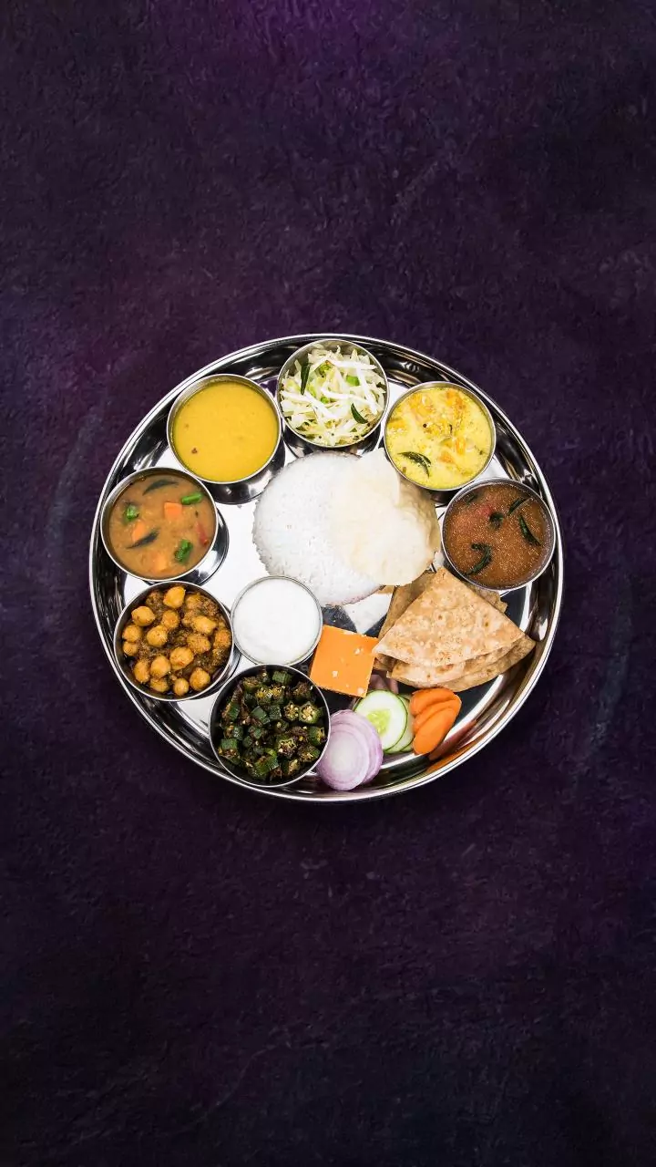 WATCH: Thali Shaped Like Map Of India Is Going Viral In Australia; 'Fries Not Indian Food,' Complain Netizens