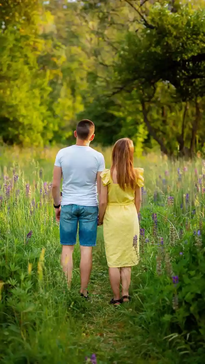 Navigating Love in Early April 2026: Your Astrological Guide to Communication