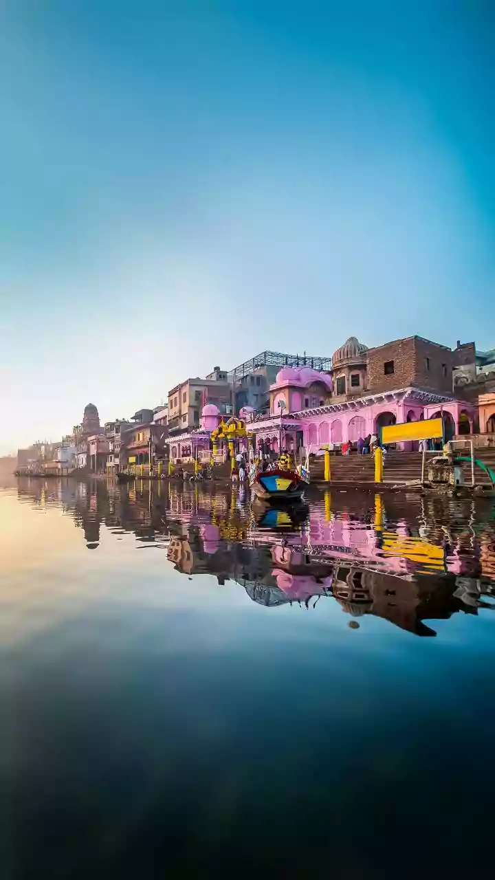 CM Adityanath hears people's grievances at Gorakhnath temple