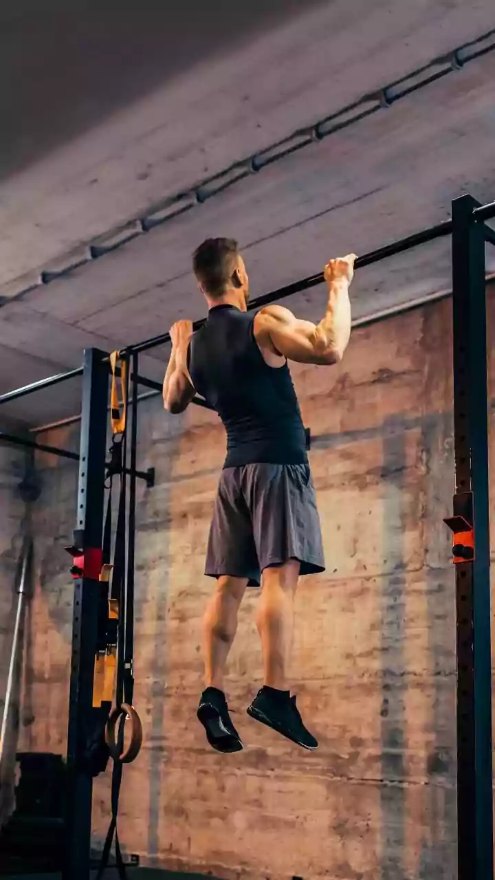 Master Slow Negative Pull Ups To Build Massive Upper Body