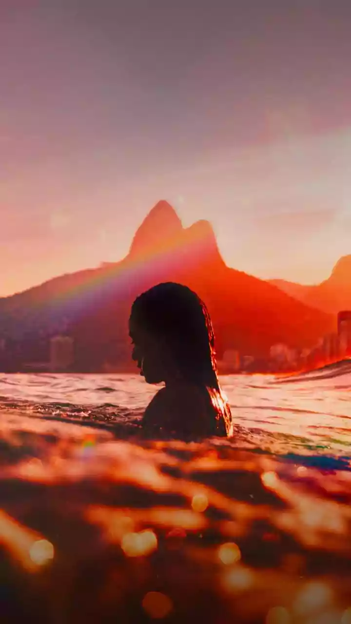 Ministério do Turismo lança guia para mulheres que vão viajar sozinhas pelo Brasil