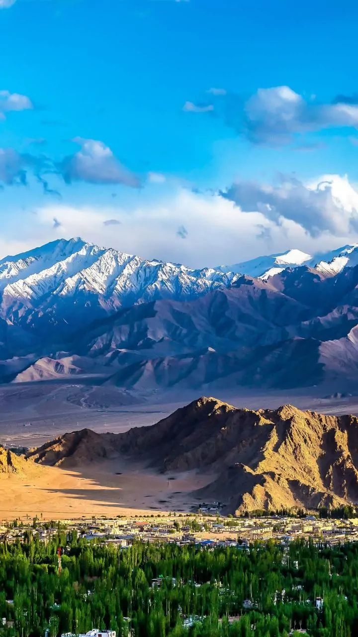 Leh hit by 3.4-magnitude earthquake