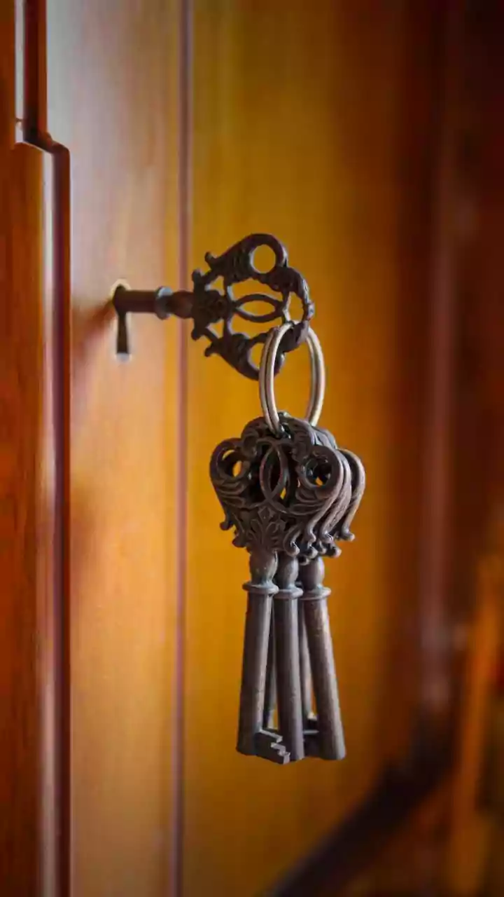How to create wooden key holders