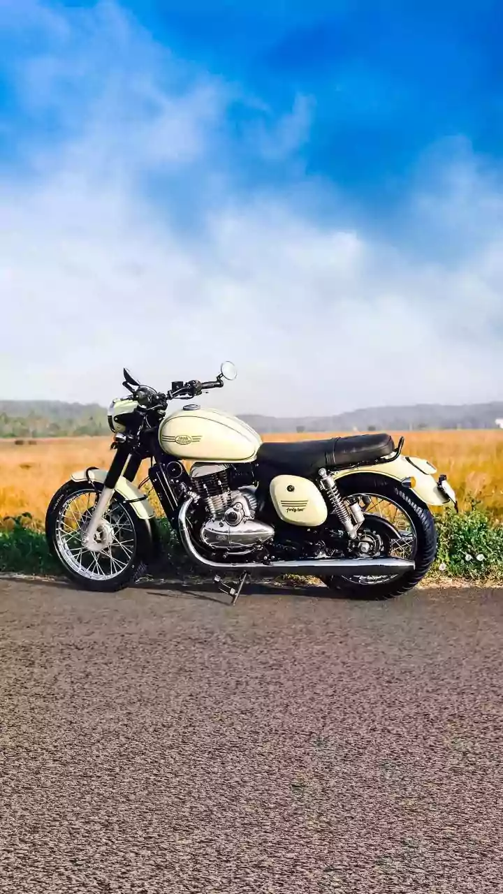 Cruiser Showdown: Meteor 350 vs. Jawa 42 FJ - A Detailed Comparison