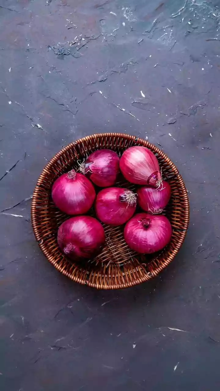 Onion prices cross ₹50/kg, government to release buffer stocks September