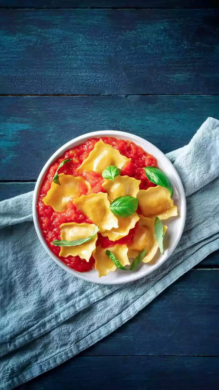 Ravioli de provolone e cebola caramelizada para sair do óbvio e se maravilhar