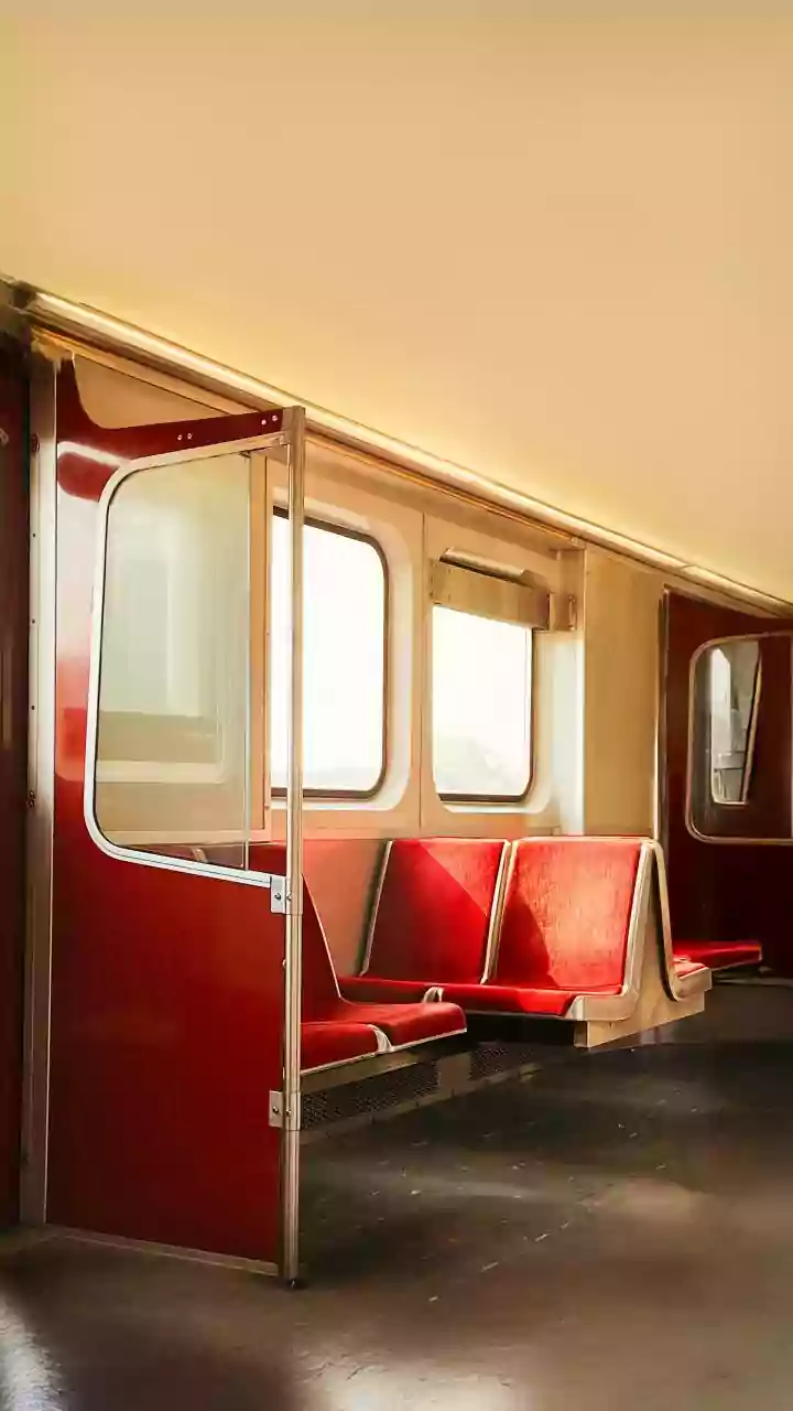 Consider Steps, Ladders and Balance Before Choosing an Upper Berth