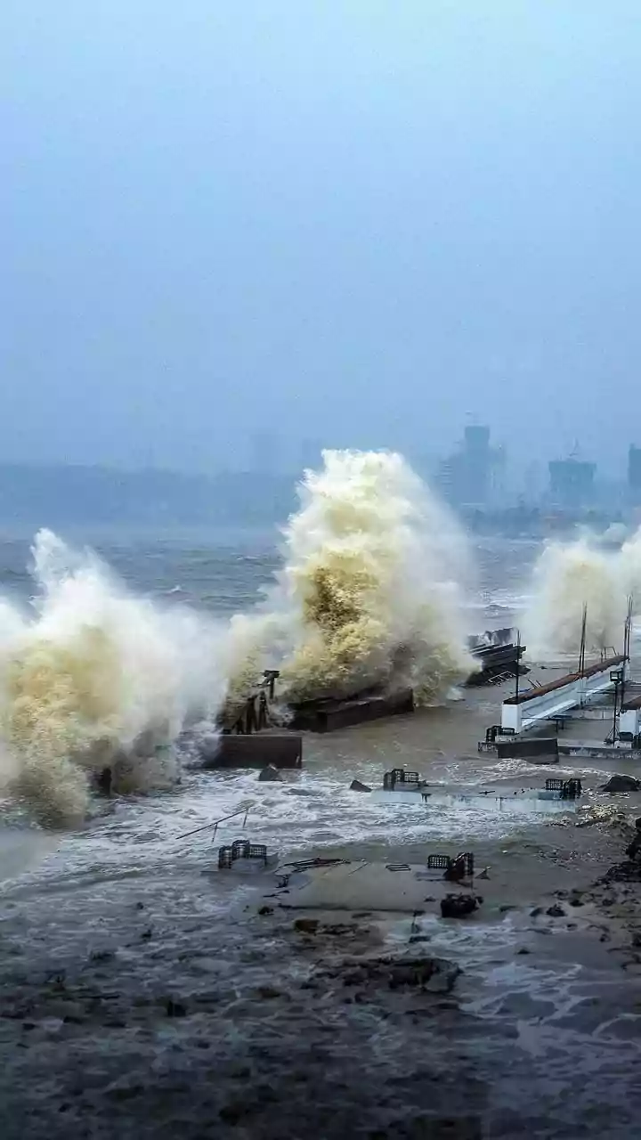 IMD Issues Red Alert for Heavy Rainfall in Gujarat