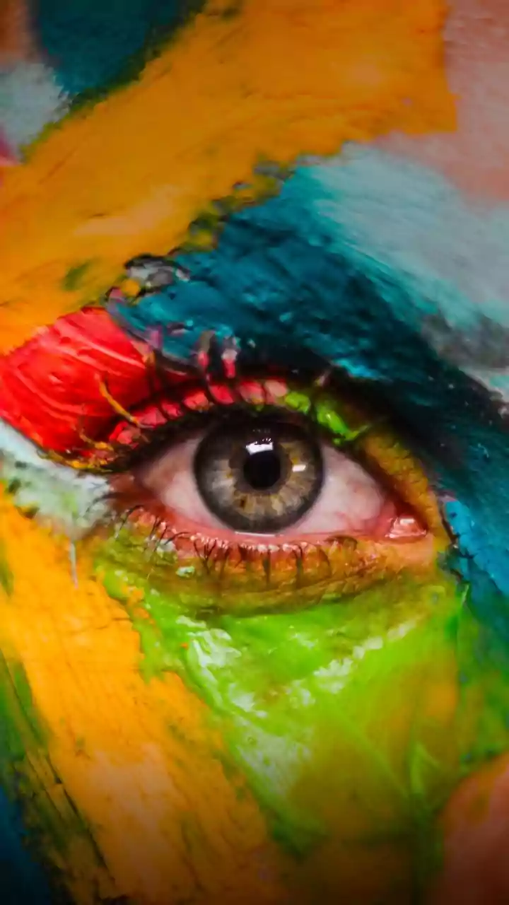 Red, Dry, Or Puffy Eyes? Experts Explain What’s Normal And What’s Not