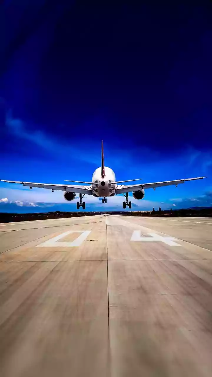 Pakistan’s Loss-Making PIA Sold for Rs 135 Billion: The Bidding Battle Between Arif Habib and Lucky Cement