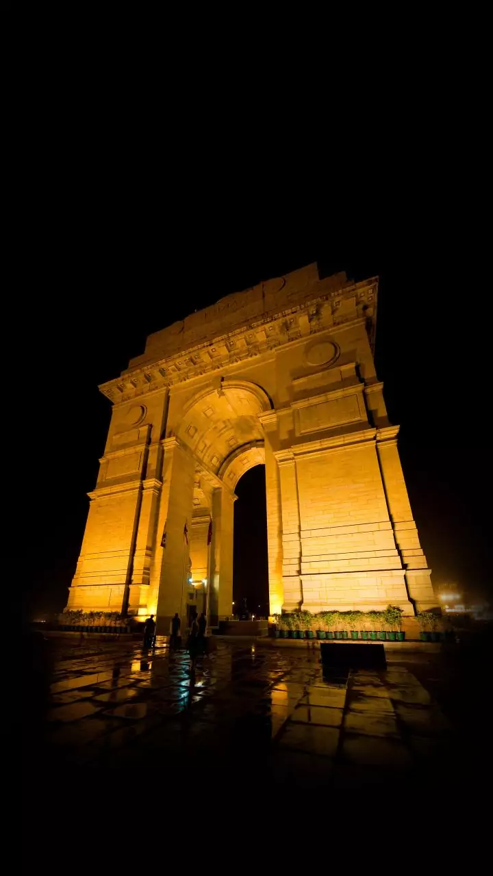 Delhi Police monitors social media for fake Jantar Mantar posts