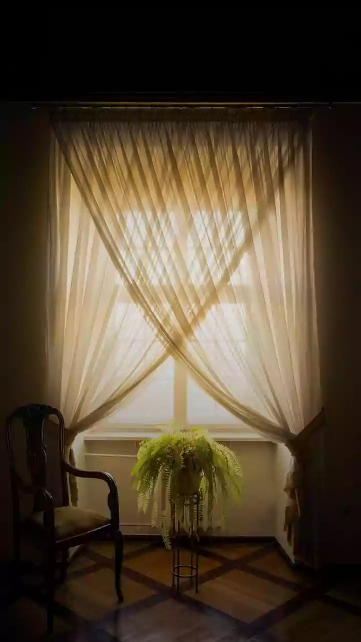 Summer Breeze or Sealed Sanctuary: Mastering Your Windows for Optimal Coolness