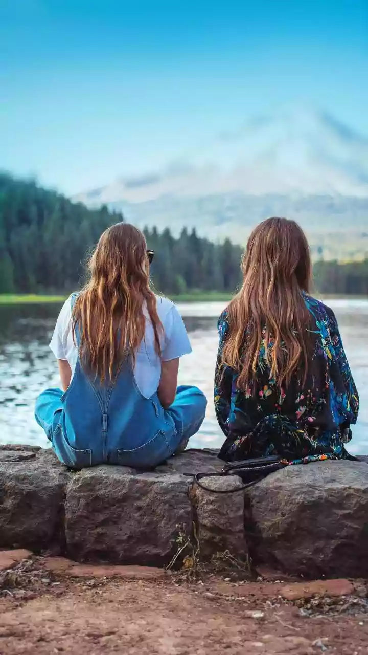 Teens' Confidence Conundrum: Balancing Self-Assurance and Doubt