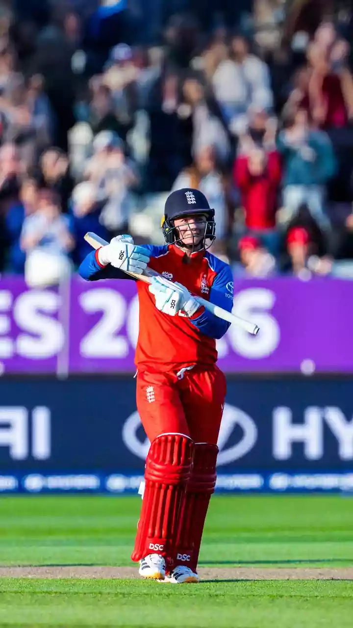 Ton-up Danni Wyatt-Hodge makes records in Women's T20 World Cup