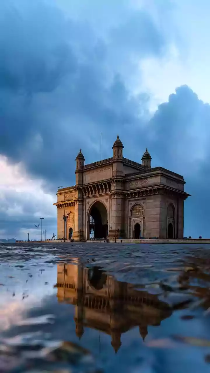 Mumbai Rains: Showers Lash Bandra, Mira Bhayandar, Thane, Bringing Much-Needed Relief From Heat - VIDEOS