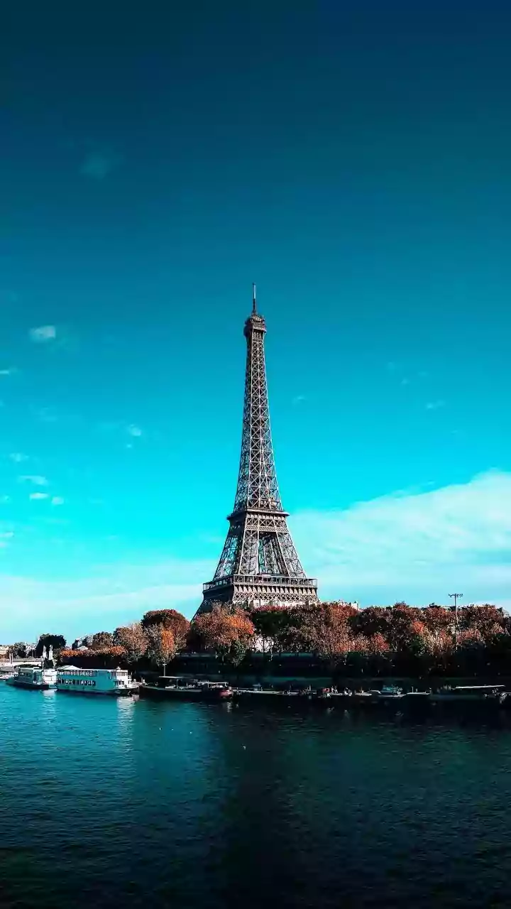 'Trump Is A Character': Macron's Blunt Analysis On US President | WATCH