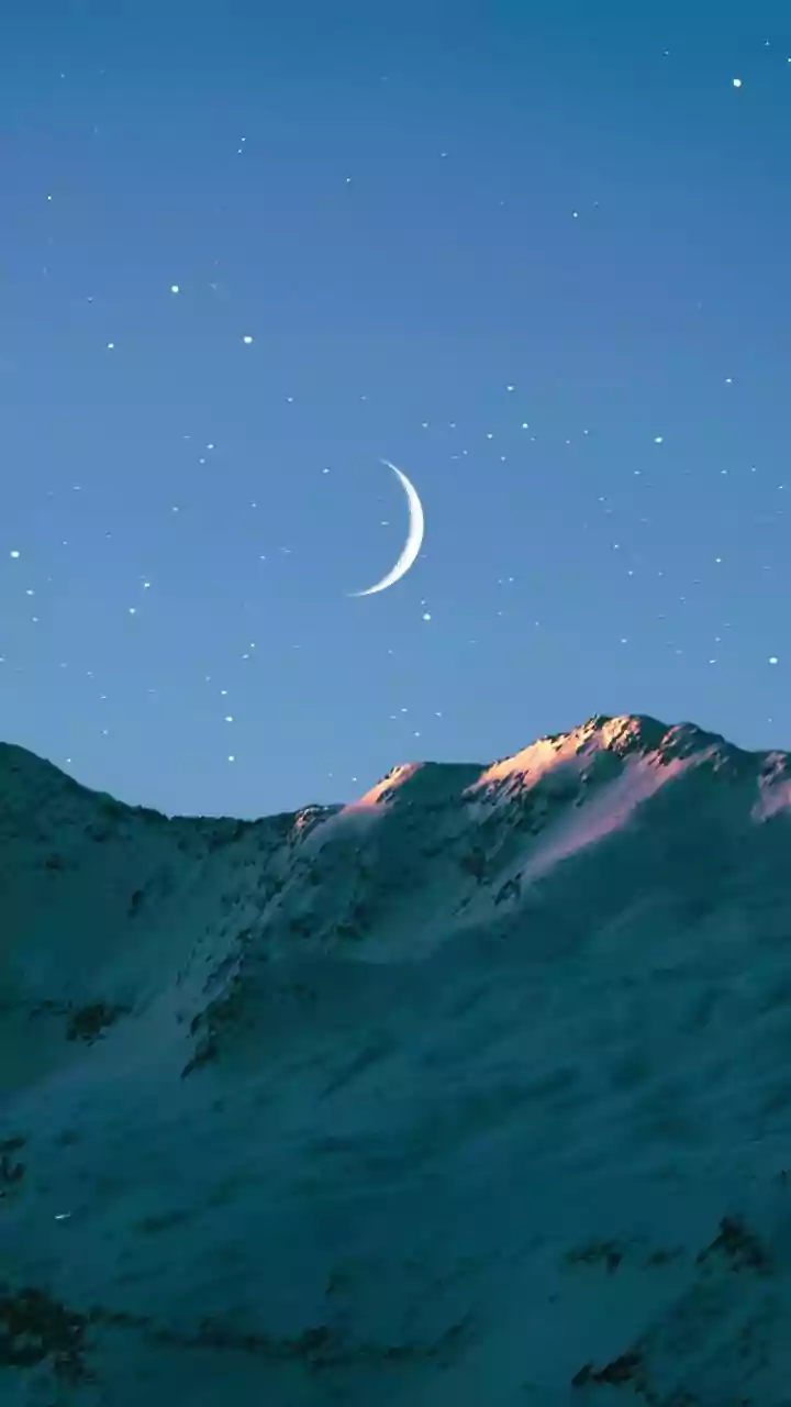 Cancer's February 2026: Navigating Emotions, Finances, and Relationships