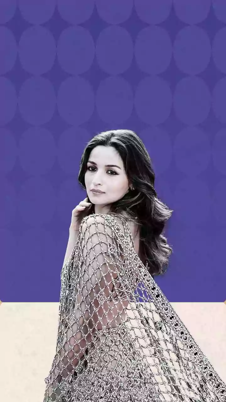 Alia & Ranbir's Snowy Anniversary Getaway: A Peek into Their Winter Wonderland Vacation