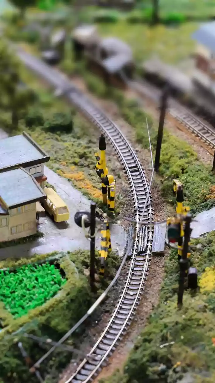Do Not Choose a Train Berth from Habit Alone
