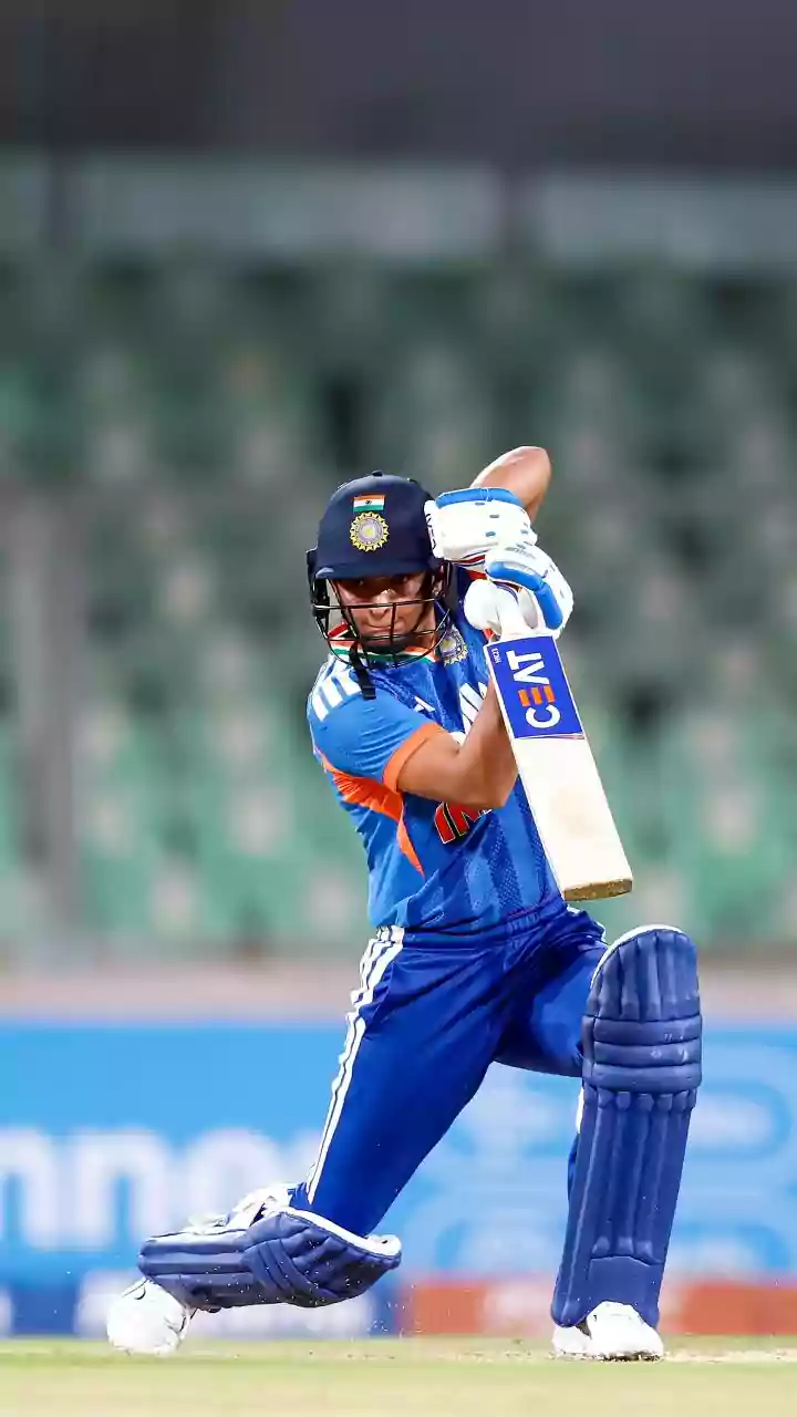 Women's T20 World Cup: Harmanpreet Kaur set to script history