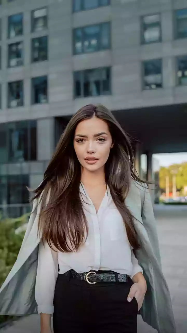 AI Vs Human Editing: Which Résumé Style Gets More Recruiter Attention?