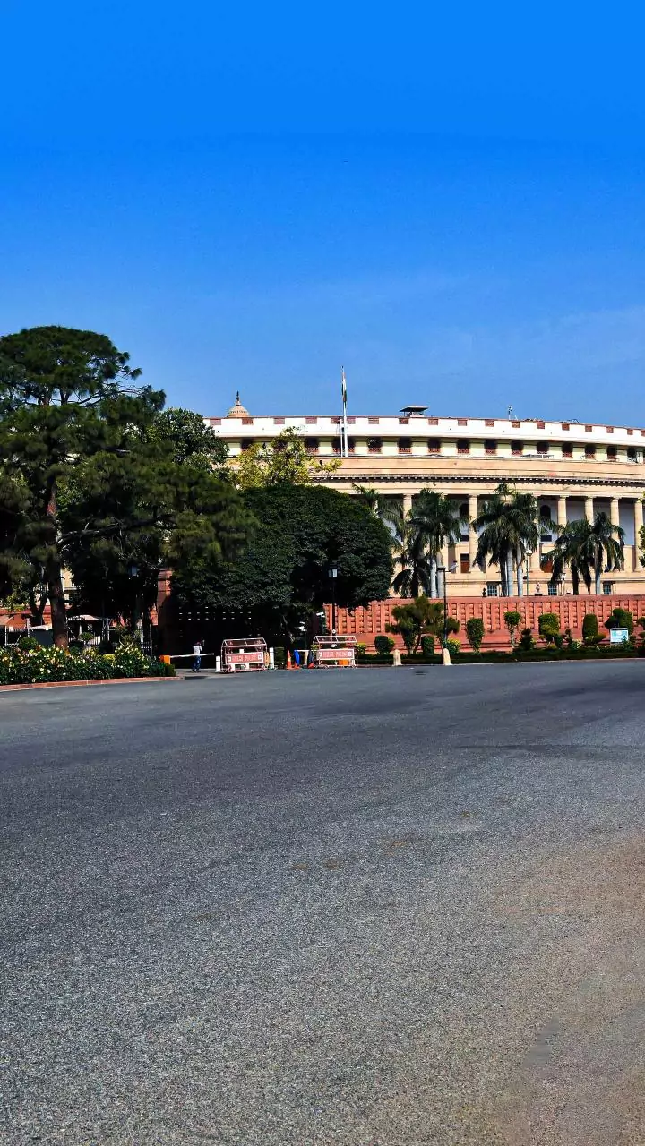 Time for unbiased evaluation of Vande Mataram, the song was never anti-Islam: Rajnath