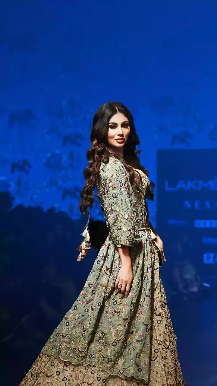 Mouni Roy Makes First Public Appearance After Karnal Harassment Incident | Video