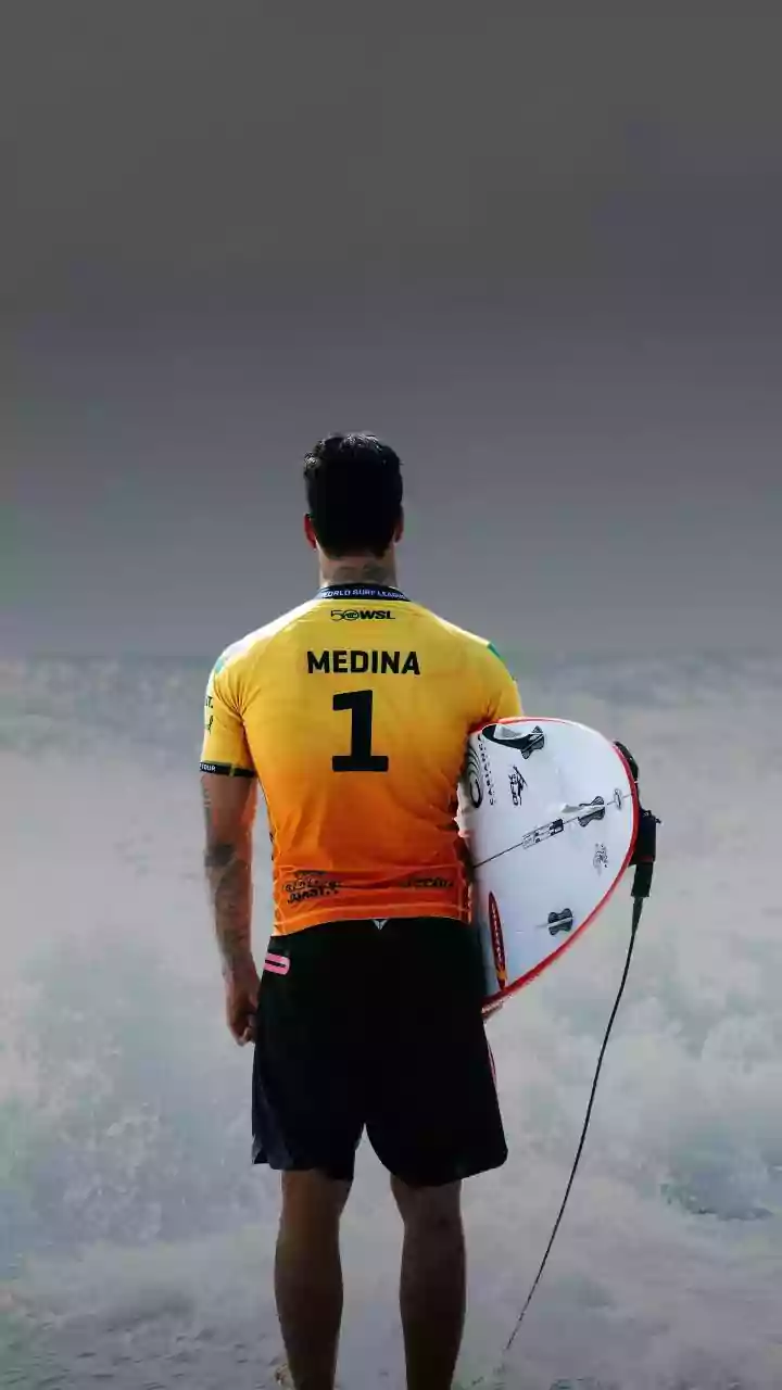 Freguês: Medina dá aula, amassa Jack Robinson e vai às quartas de El Salvador
