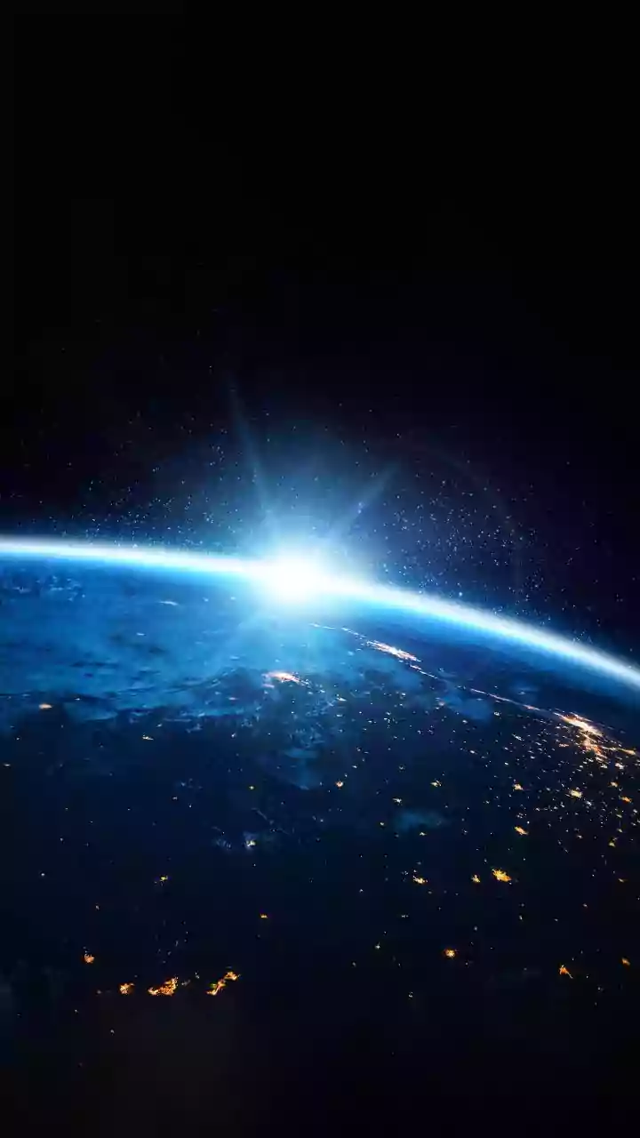 India's Independence Day Receives a Symbolic Greeting from Russian Spacefarers